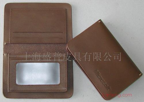 盛普皮具 以視覺美學(xué)塑造品牌形象，從產(chǎn)品到店鋪的全方位匠心呈現(xiàn)